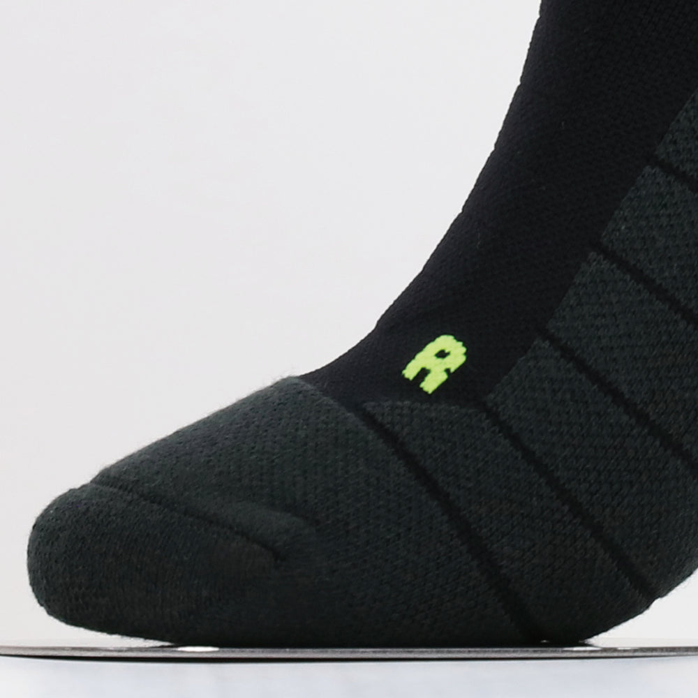 Lot de 2 paires de chaussettes hautes à rayures noires pour femme