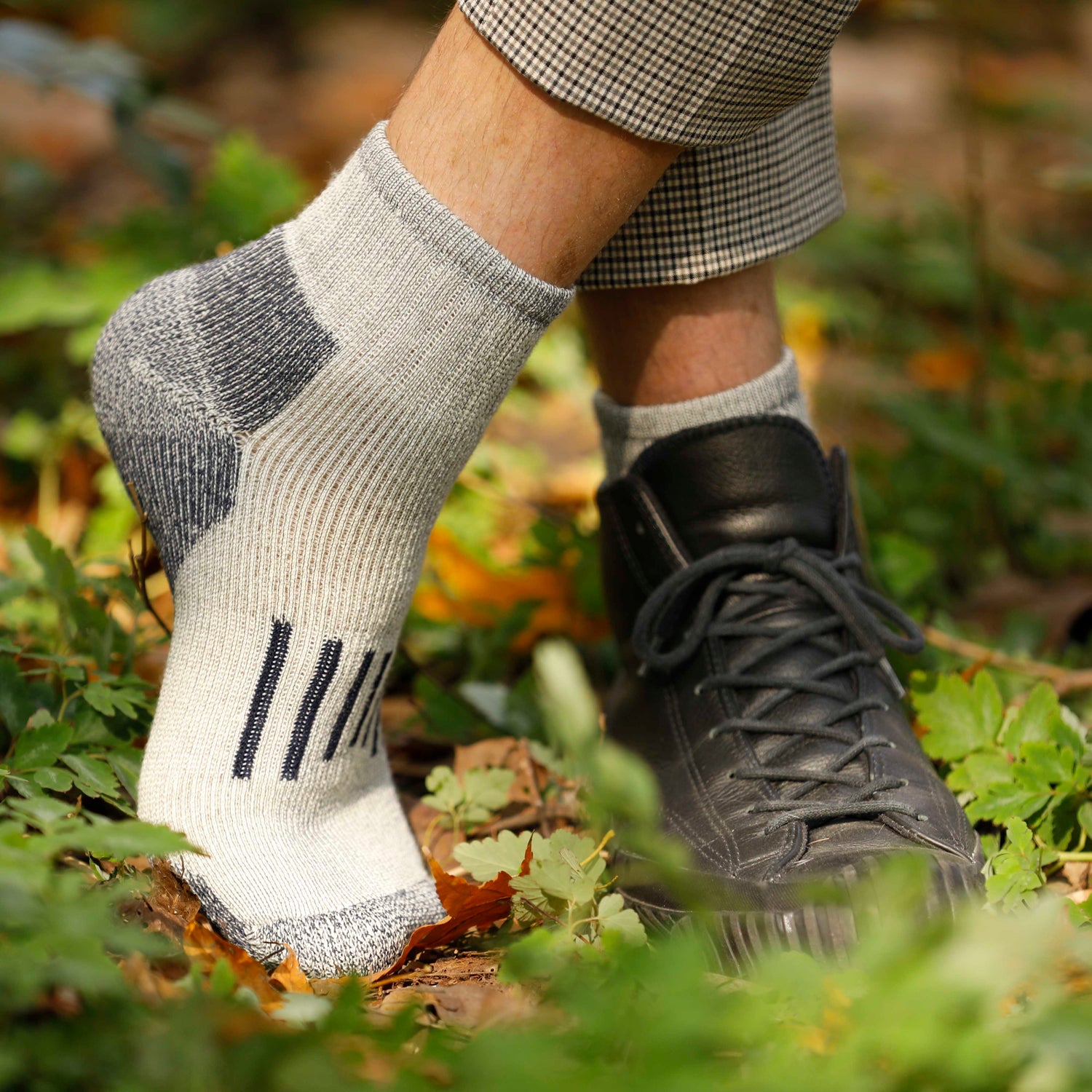 Why Merino Wool Socks Are a Winter Essential？