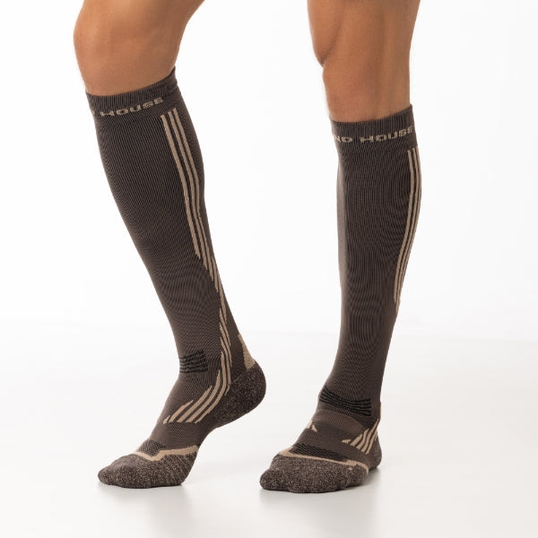 Paquetes de 2 calcetines hasta la rodilla de compresión para cross country para hombre BN