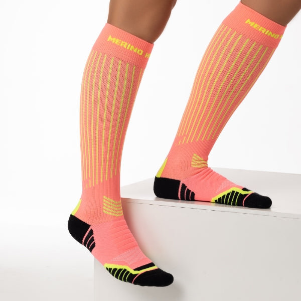 Paquetes de 2 calcetines hasta la rodilla de compresión para ciclismo de rendimiento para mujer PY